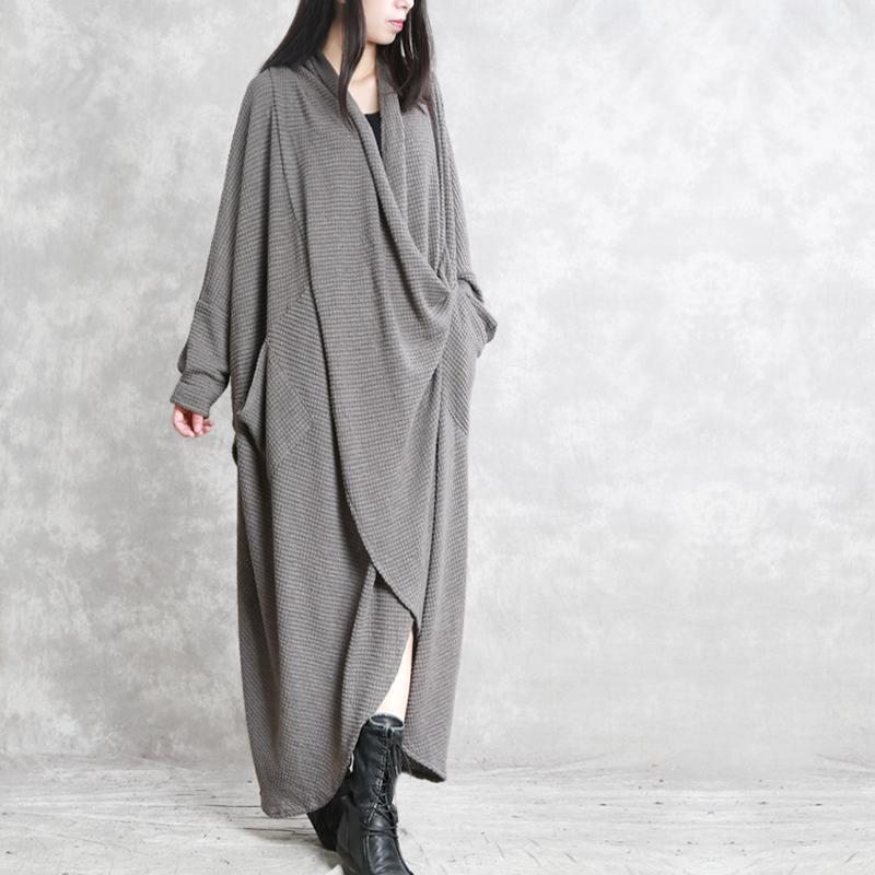 Robe Longue Irrégulière À Manches Chauve-souris Et Col En V