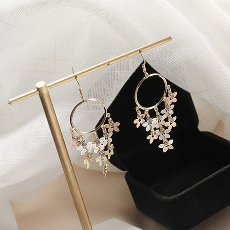 Boucles D'oreilles Pendantes Avec Fleurs En Métal