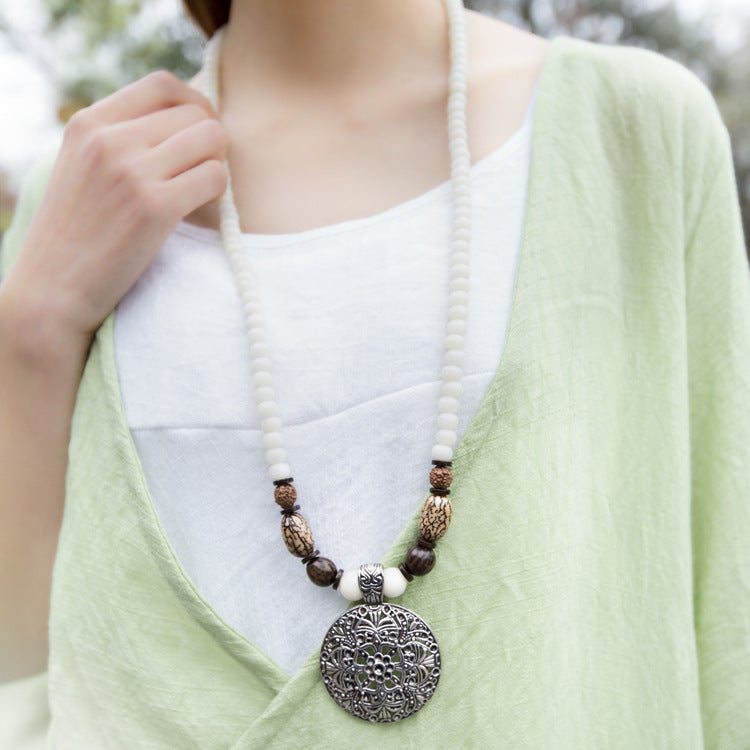 Collier Bodhi Blanc Fait Main Style Ethnique Rétro