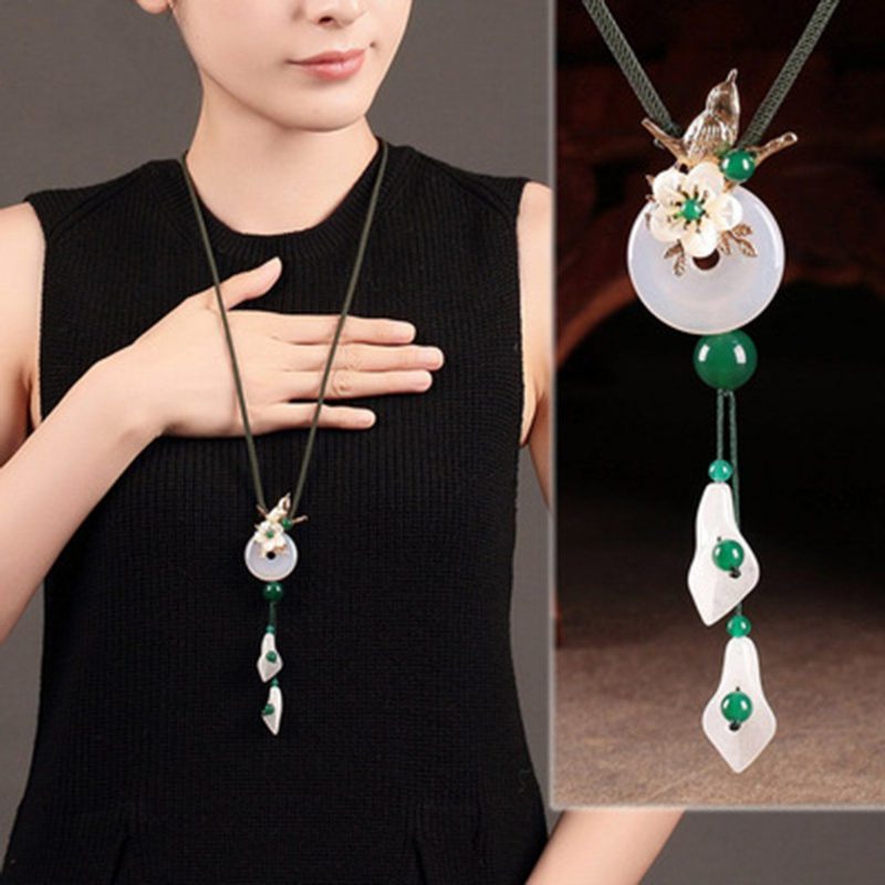 Femmes Rétro Ornement Chaîne Simple Pendentif Accessoires Collier