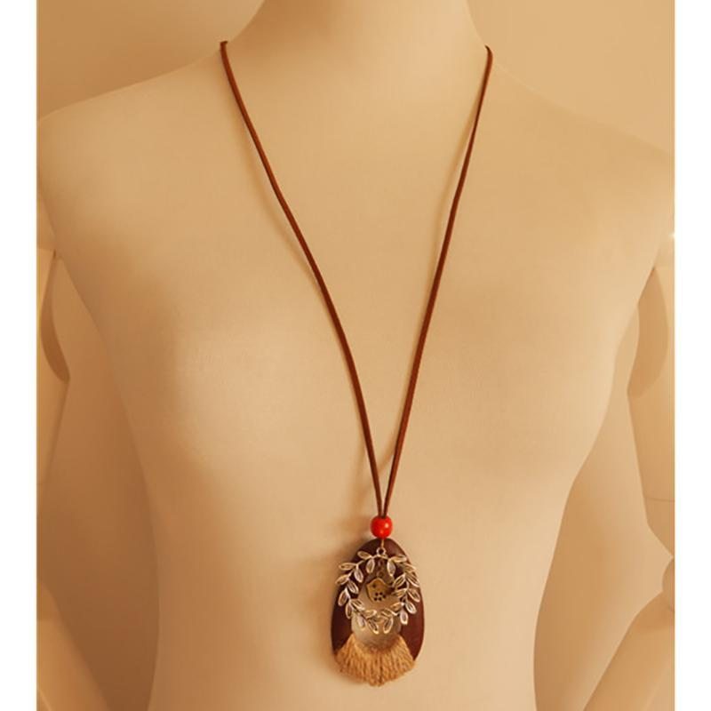 Pendentif Oiseau En Bois De Chanvre Fleur De Vigne