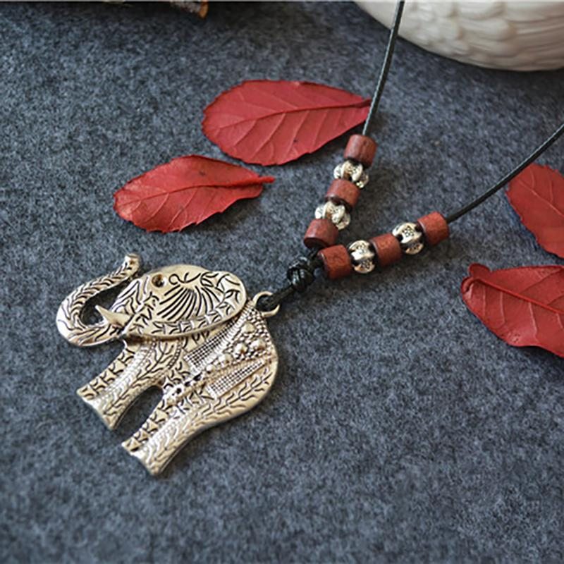 Sautoir Pendentif Éléphant Perles Bois