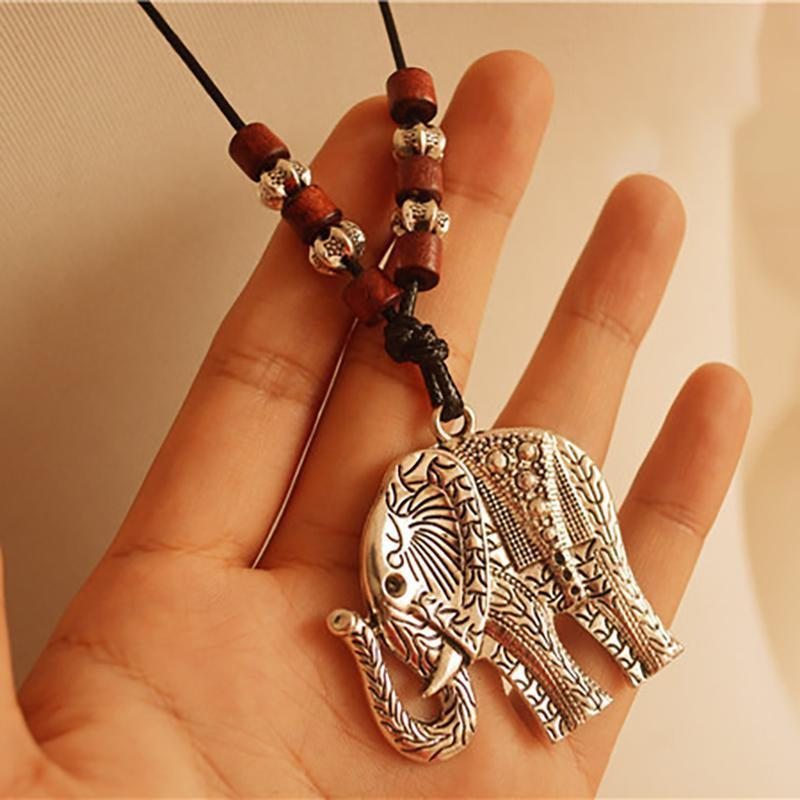 Sautoir Pendentif Éléphant Perles Bois