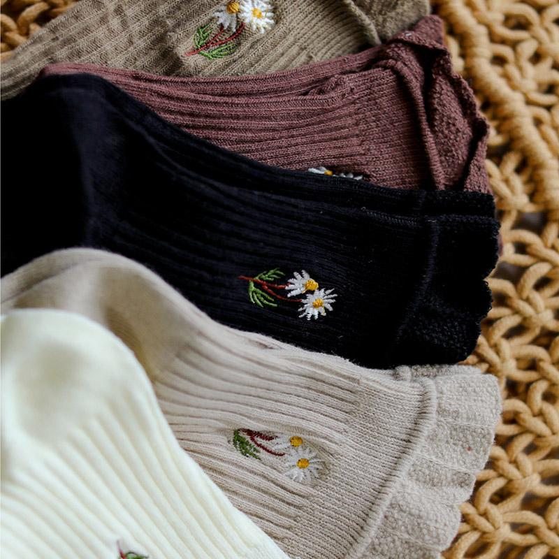 Chaussettes À Volants Brodées De Chrysanthème Rétro Automne Hiver