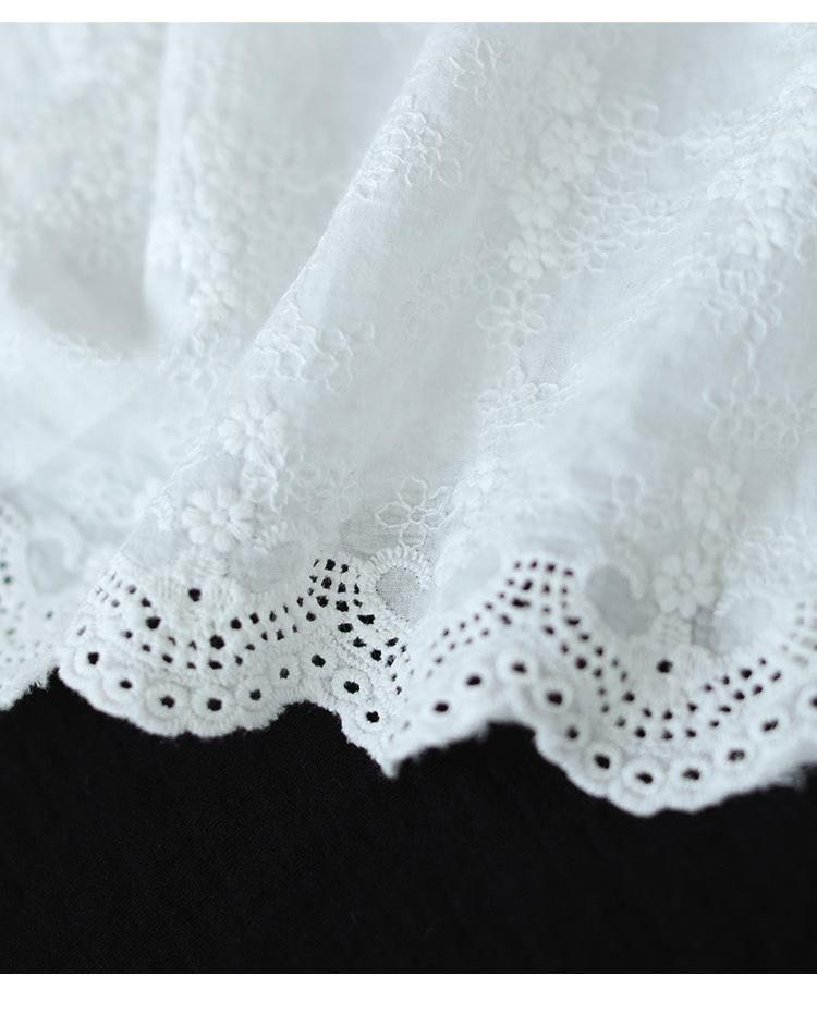 Jolie Chemise À Manches Longues En Dentelle Blanche Brodée