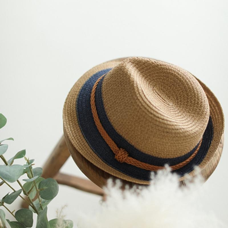 Chapeau De Paille À Revers D'été Tissé Vintage