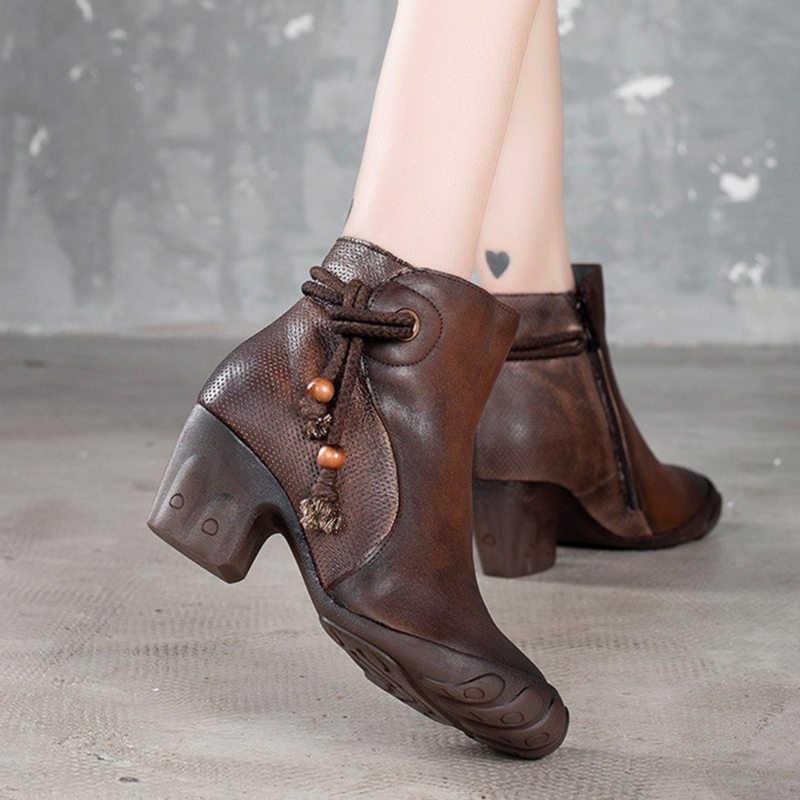 Bottines En Cuir Avec Ceintures