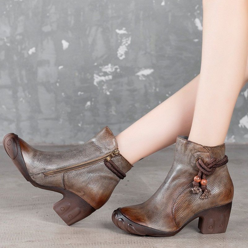 Bottines En Cuir Avec Ceintures